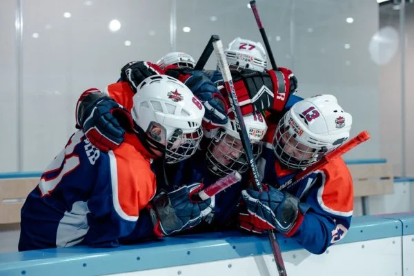 hockey team huddle ice rink